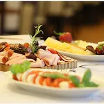 Hotel Polonez 3*
