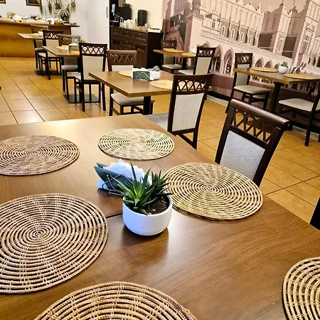 波罗耐兹酒店 酒店