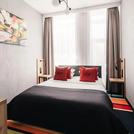 Polonez Hotell 3*