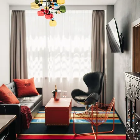 Hotell Polonez 3*