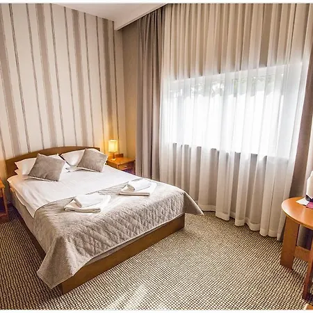 Отель Polonez Краков