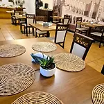 波罗耐兹酒店 酒店